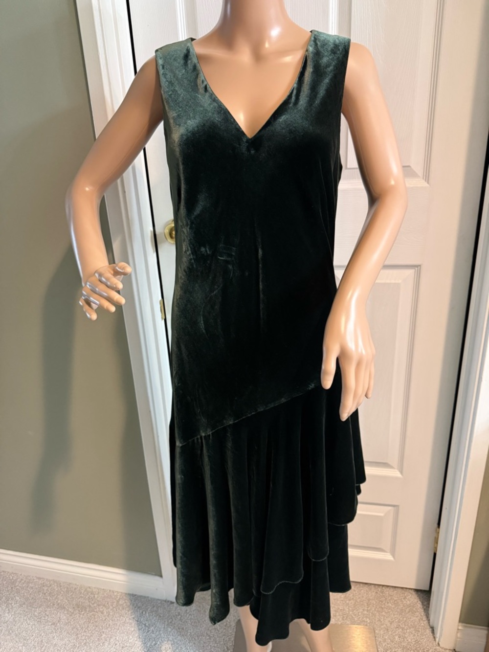 Lauren Ralph Lauren Green Velvet Dress Size 8 Sleeveless Whimsigoth V Neck